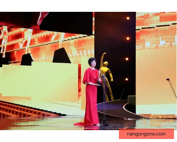 体育界风云再起 新赛季赛事前瞻 球员动态频发 各大俱乐部阵容大揭秘